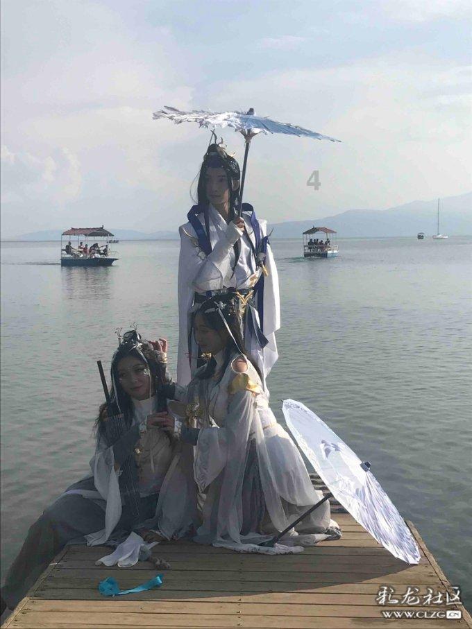 哪些简单易学的伸展动作可以缓解上班族的颈部疲劳？游戏画面